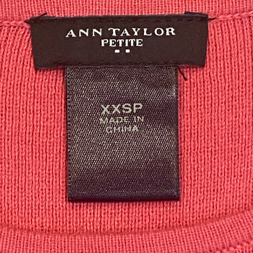 Ann Taylor coral top - Picture 3 of 3